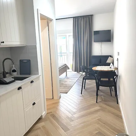 Stella's Beachfront Split