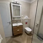아파트호텔 Stella's Beachfront - - Free Parking