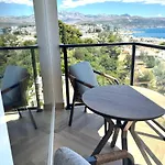 Stella's Beachfront - - Free Parking 스플리트