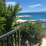Stella's Beachfront - - Free Parking 아파트호텔 3*