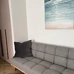 Stella's Beachfront - - Free Parking 스플리트