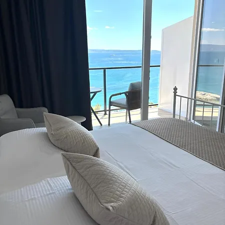 Stella'S Beachfront Aparthotel