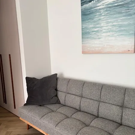 Stella's Beachfront Split