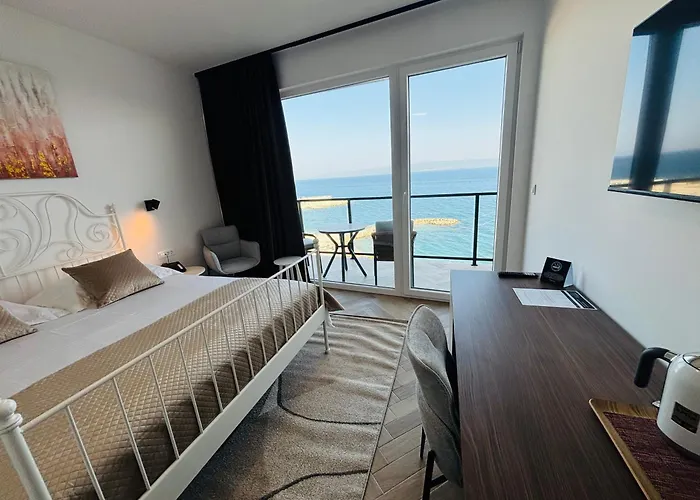 Apartmanhotel Stella's Beachfront 3*