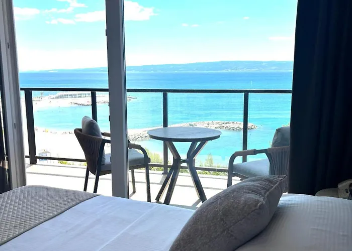 Stella's Beachfront Aparthotel Split