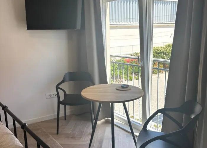 Stella's Beachfront 3*