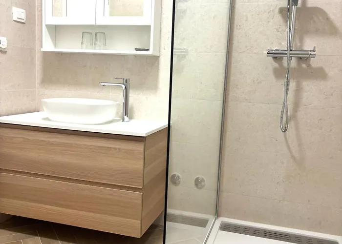 Stella's Beachfront 3*